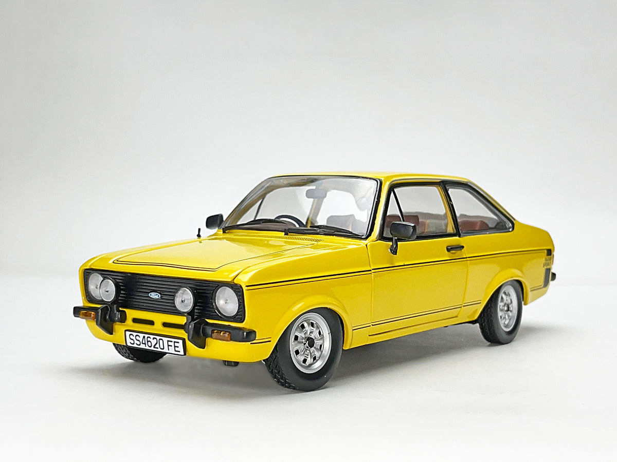品質一番の Escort Ford 1975 MKII Diecast 1:18 Yellow) (Signal Sport サンスター