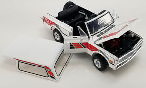 1972 Chevrolet K5 Blazer - Feathers Edition 1:18 Diecast