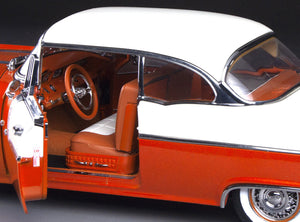 1955 Pontiac Star Chief  White Mist/Fire Gold 1:18 Diecast