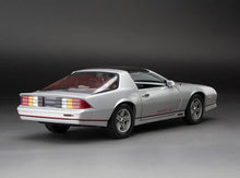 1985 Chevy Camaro IROC Z (Silver) Sunstar 1:18 Diecast