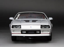 1985 Chevy Camaro IROC Z (Silver) Sunstar 1:18 Diecast