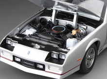 1985 Chevy Camaro IROC Z (Silver) Sunstar 1:18 Diecast
