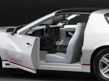 1985 Chevy Camaro IROC Z (Silver) Sunstar 1:18 Diecast