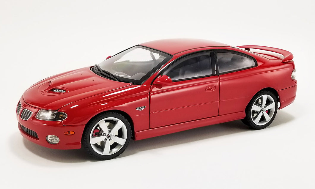 2006 Pontiac GTO (Spice Red) 1:18 Diecast