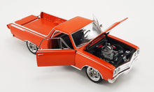 1965 Chevrolet El Camino Custom Cruiser (Orange) 1:18 Diecast
