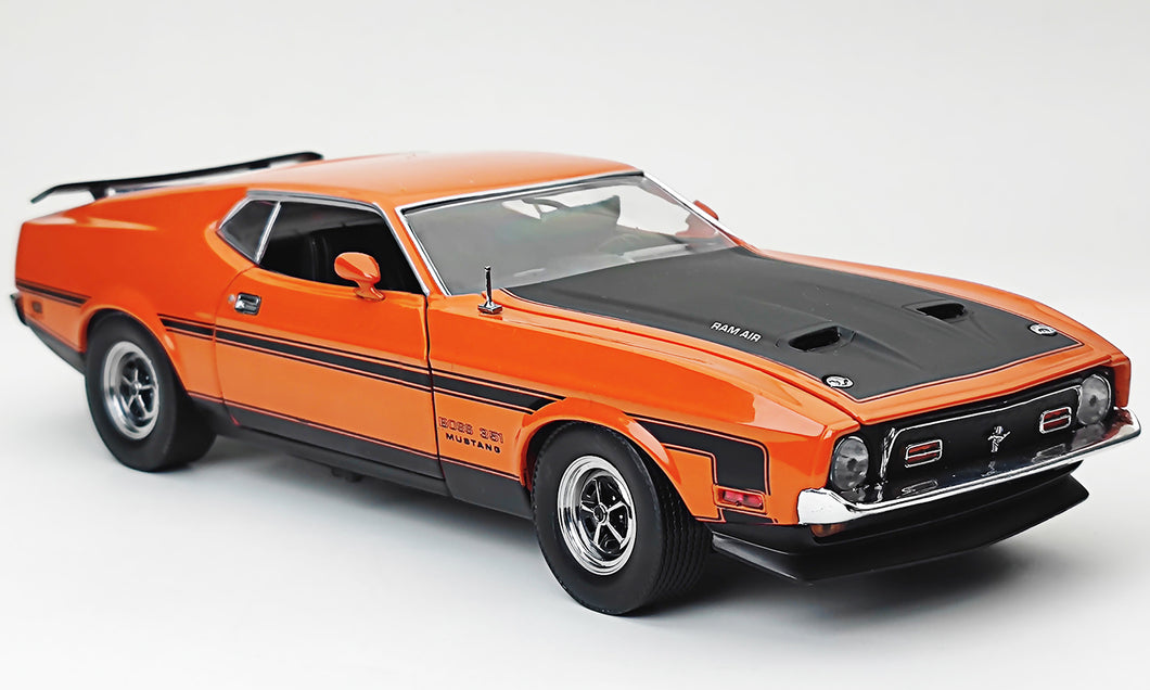 1971 Ford Mustang Boss 351 (Calypso Coral) 1:18 Diecast